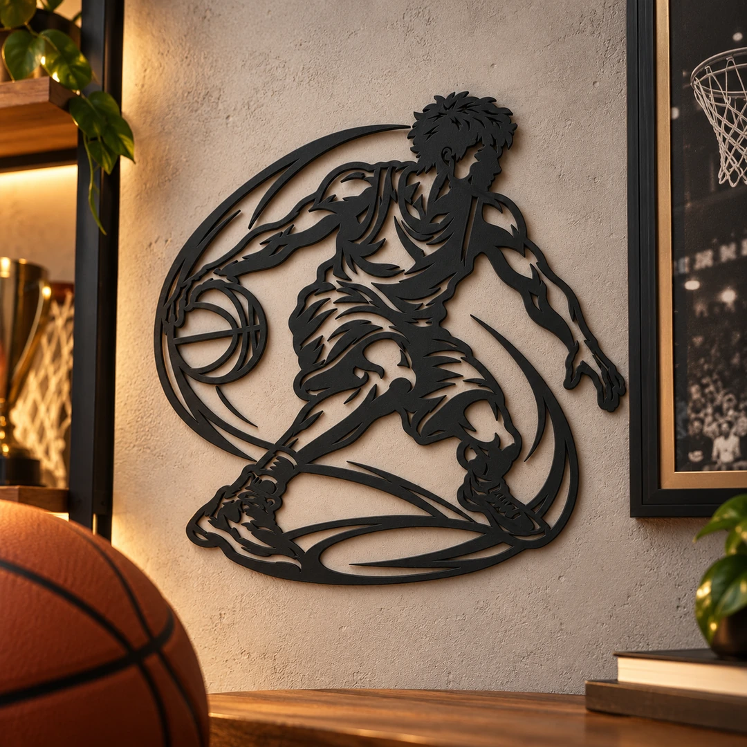 Silhouette noire de joueur de basket en dribble dans une ambiance basketball