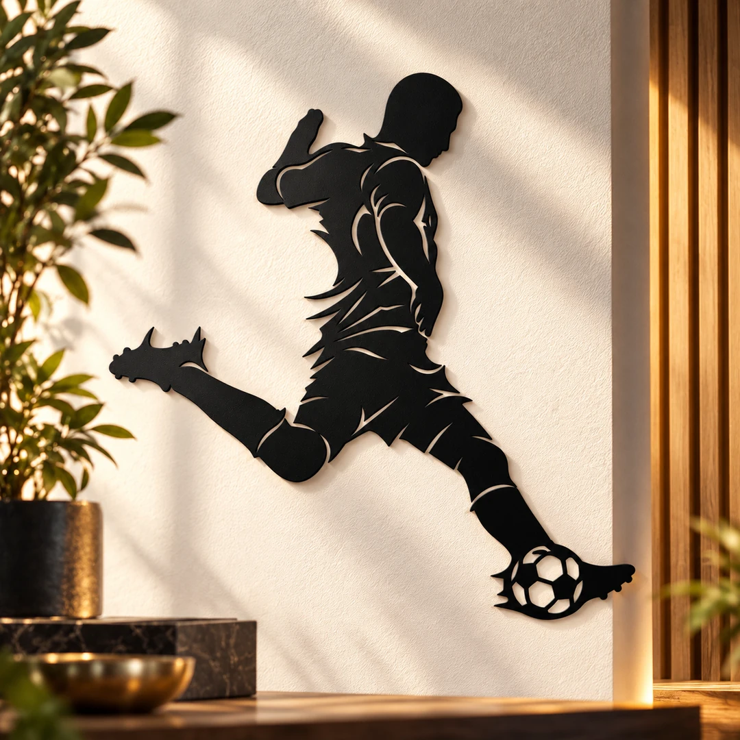 Silhouette de footballeur et ballon intégré, décoration murale dans une ambiance premium